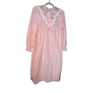 Vintage Carriage Court pink lace floral embroidered nightgown